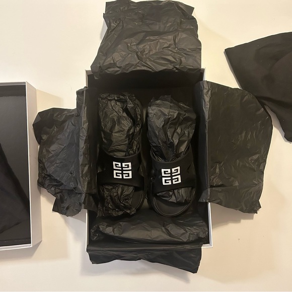 GIVENCHY MARSHMALLOW SLIDER SANDAL BLACK SIZE 39 - Picture 3 of 7